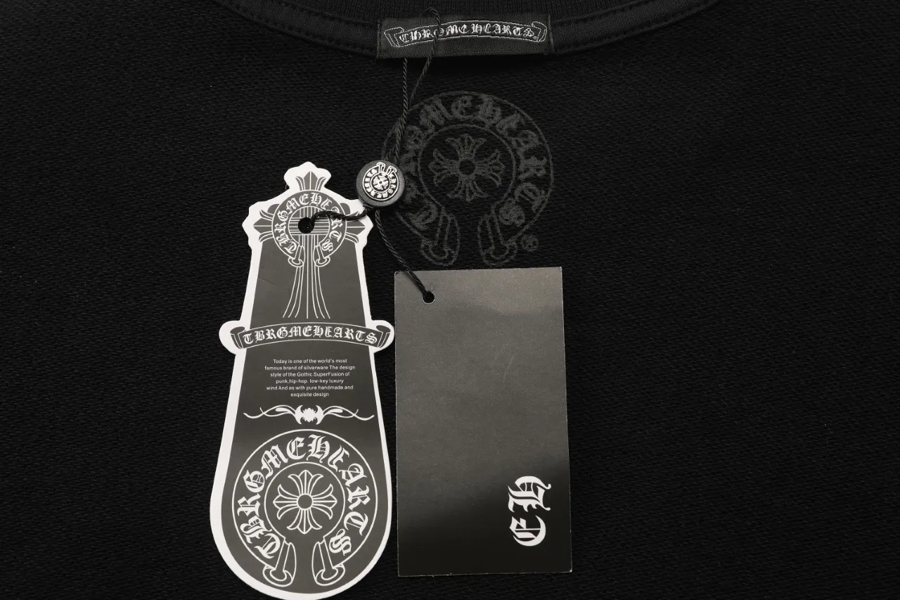 P250 Chrome Hearts Chrome Hearts Sanskrit letters classic print horseshoe flower arm cross sweatshirt Size: SMLXL Color: black white